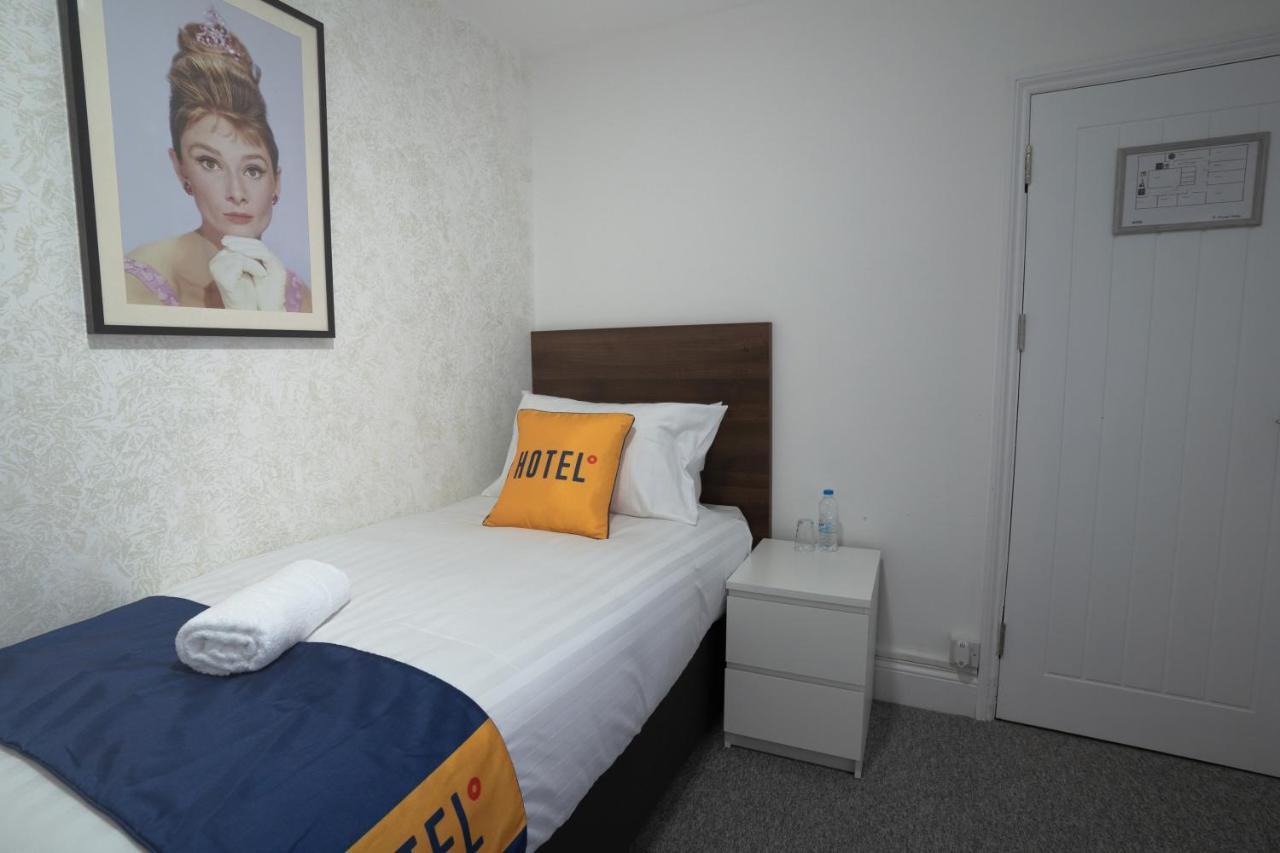 Oyo Brunel Hotel Uxbridge Exteriér fotografie